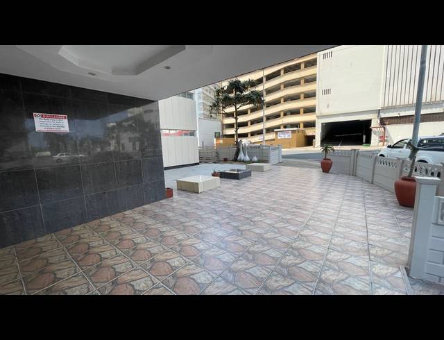 2.5 BEDROOM APARTMENT FOR SALE IN NORTH BEACH